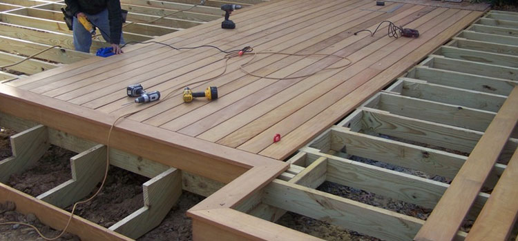 Wood Deck Builders in Hawthorne, CA